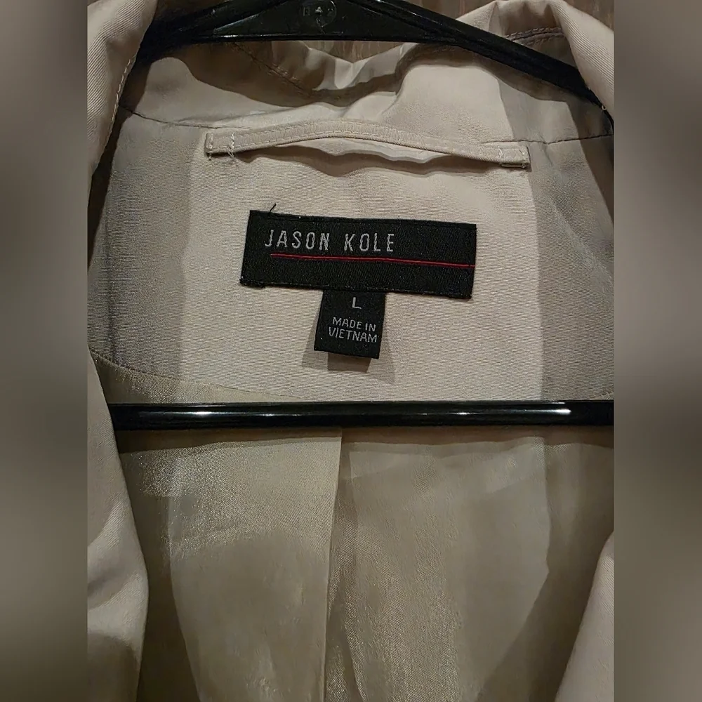 Jason Kole Women's Beige Belted Trench Coat Size Large - Picture 4 of 6
